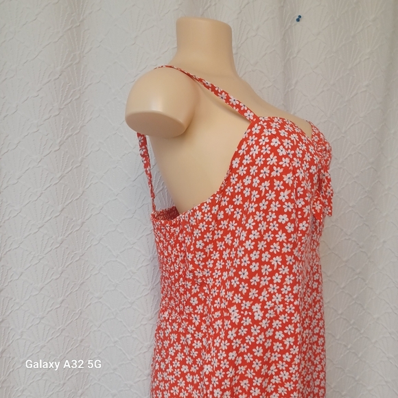 Old Navy  Red Patterned Women's Jumpsuit Size XL - Picture 7 of 16